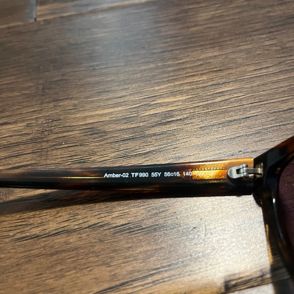 Tom Ford Amber Sunglasses - Picture 2 of 3